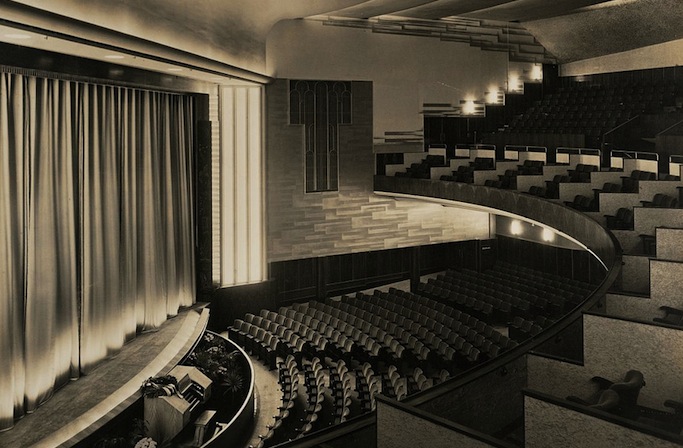 The next generation of arts leaders will have to take an active role in the movement towards adaptive practice in theaters, museums, and all arts and culture organizations. Image: The Commons, Flickr